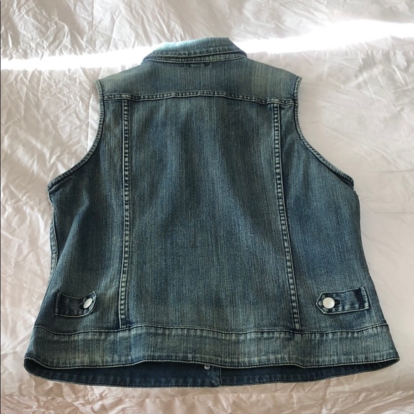 Boston Proper Vest - Picture 4 of 4